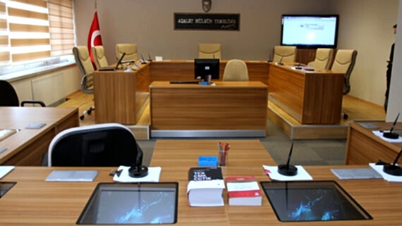Ceza Hukuk İdare Mahkemesi Duruşma avukat mahkeme avukatı yargılama yargı Bürosu temsil hukuki destek adil yargılanma savunma hakkı dava