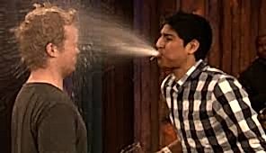 Korona virüsü bulaştırarak insan öldürme suçu cezası hukuk bürosu avukat karantina sağlık ceza hukuku tükürme yüzüne hapşırma