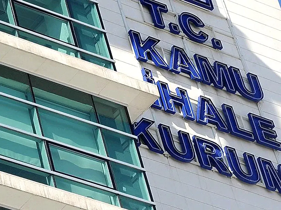 Elektronik Kamu İhale İşlemleri Mevzuatı Eğitimi Hukuk Bürosu Hukukçu Avukat Mal Hizmet Yapım şartname teklif Eksiltme doküman EKAP Şikayet